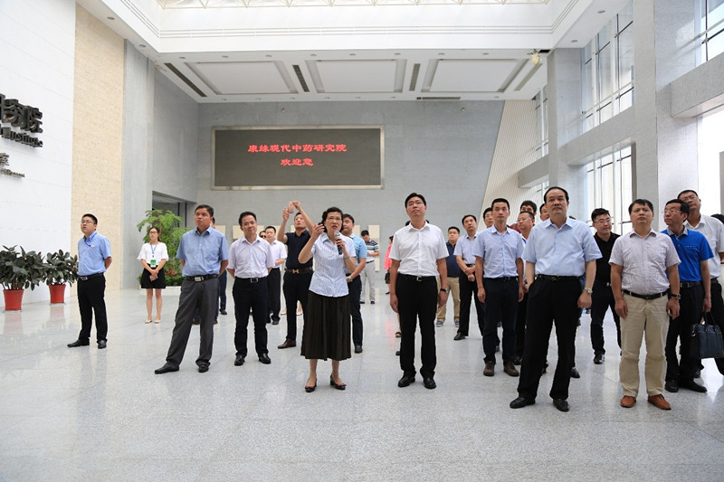 第七屆淮海經濟區核心區城市市長會議與會領導蒞臨康緣藥業考察