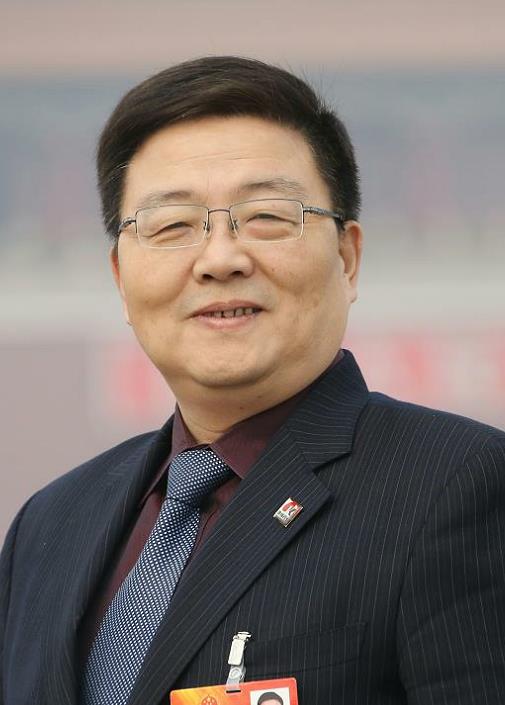 全國人大代表肖偉：建議加快中藥防治重大病毒感染性疾病創新藥物研發